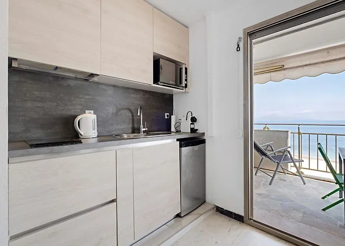 Tamanaco Salis Std 公寓 昂蒂布